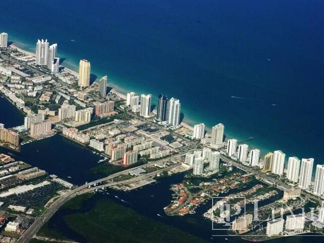 Apartamento para Venda em Sunny Isles Beach - 5