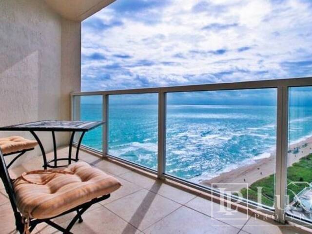 Apartamento para Venda em Sunny Isles Beach - 4