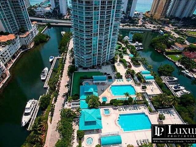 #827 - Apartamento para Venda em Sunny Isles Beach - FL - 2