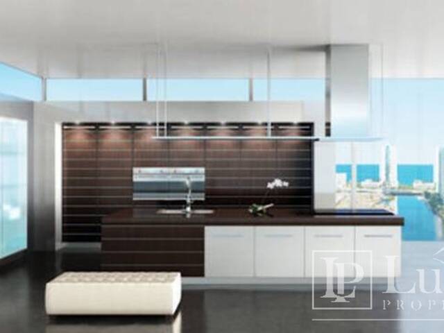 Apartamento para Venda em Sunny Isles Beach - 4