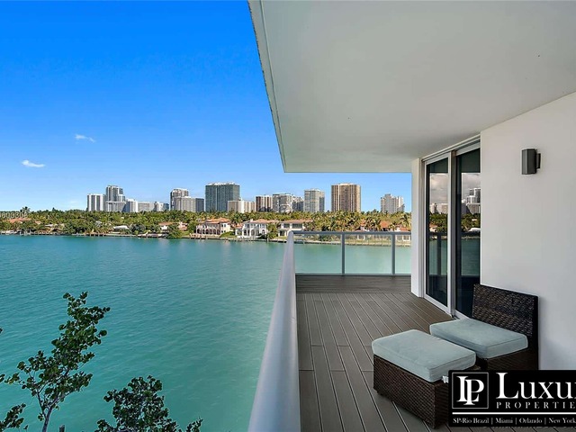 #1606 - Apartamento para Venda em Bay Harbor Islands - FL