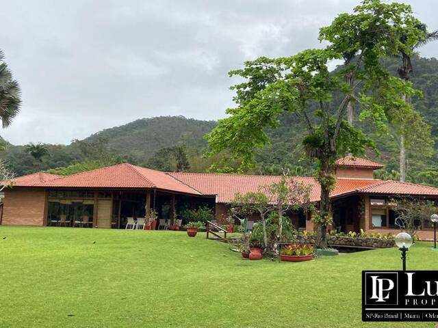 #1662 - Casa de Praia para Venda em Ubatuba - SP - 2