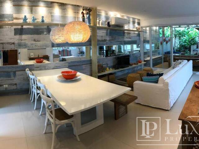 Casa de Praia para Venda em São Sebastião - 4
