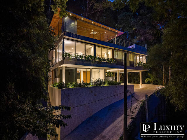 #1931 - Casa de Praia para Venda em Guarujá - SP - 1