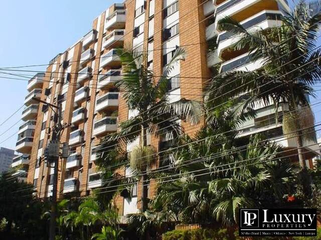 #2002 - Apartamento para Venda em São Paulo - SP - 2