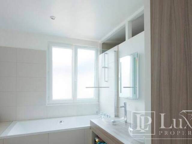Apartamento para Venda em Paris - 5