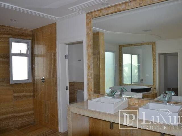 Casa em condomínio para Venda em Santana de Parnaíba - 4
