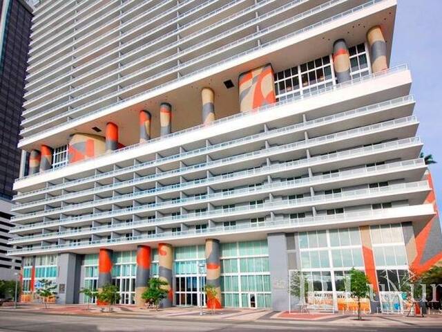 Apartamento para Venda em Miami - 2