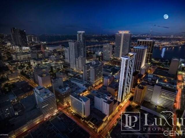 Apartamento para Venda em Miami - 2