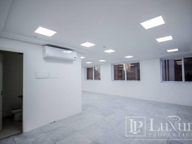 Conjunto Comercial para Venda em São Paulo - 4