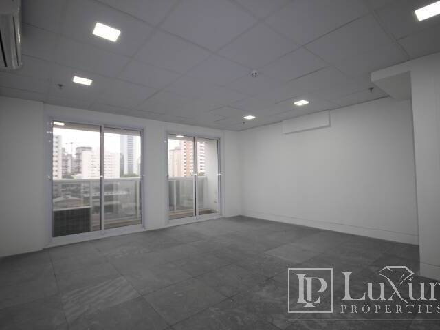 Conjunto Comercial para Locação em São Paulo - 2