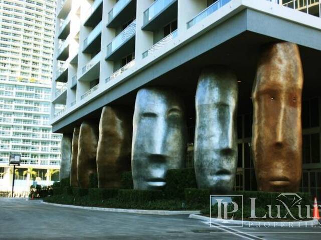 Apartamento para Venda em Miami - 5