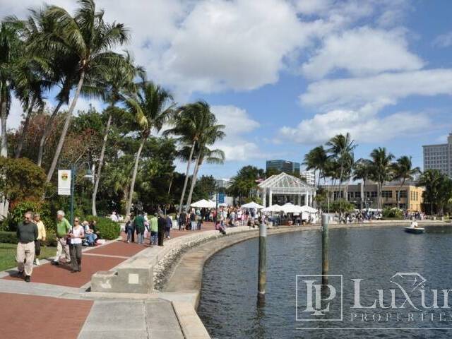 Apartamento para Venda em Fort Lauderdale - 5