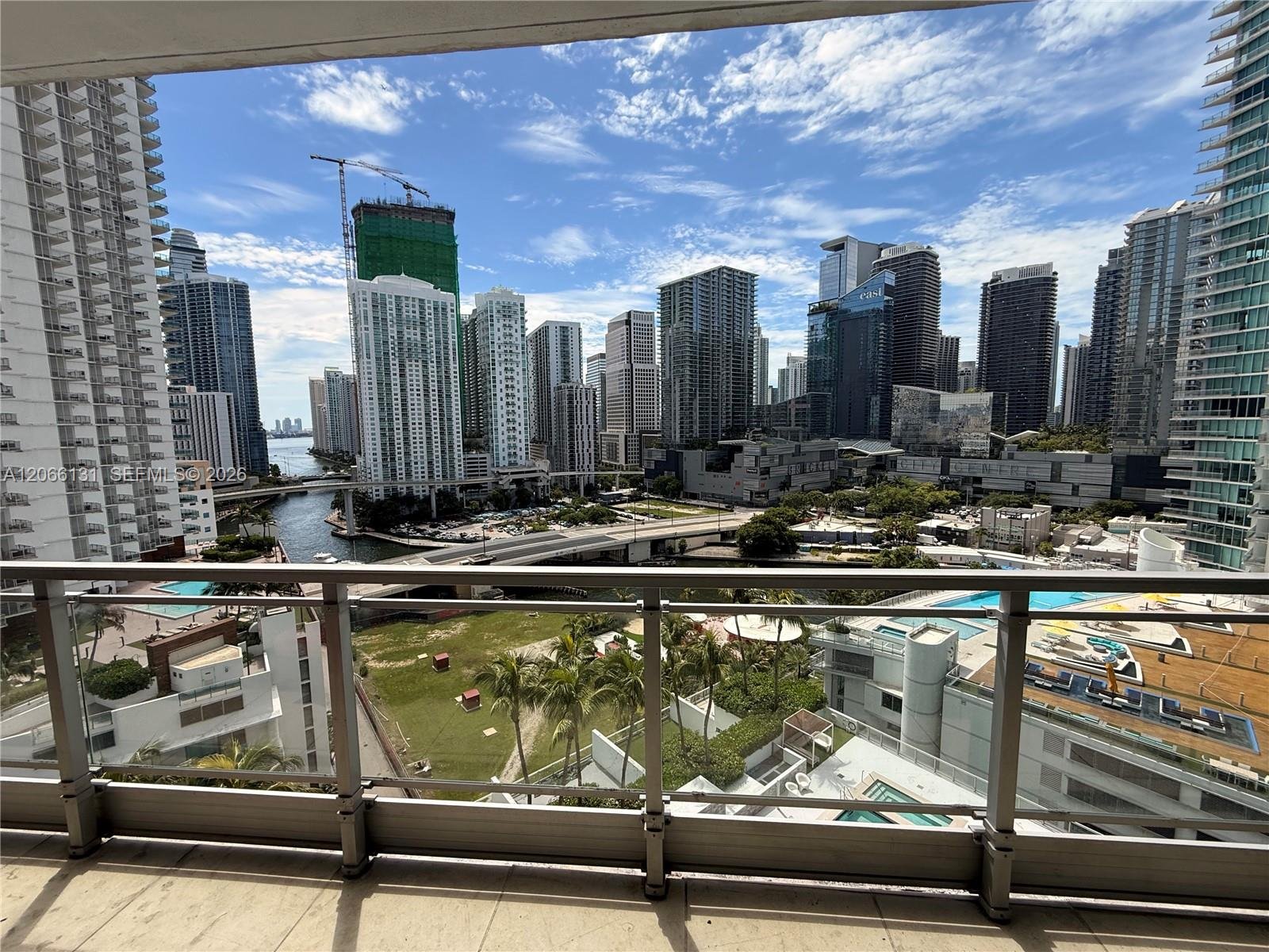 #2573 - Apartamento para Venda em São Paulo - SP - 2